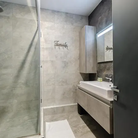 Apartment Petrovdom 77-94-59 In Rc Tetris Hall, Dilova Street 1-2