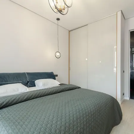 Petrovdom 77-94-59 In Rc Tetris Hall, Dilova Street 1-2 Apartment *