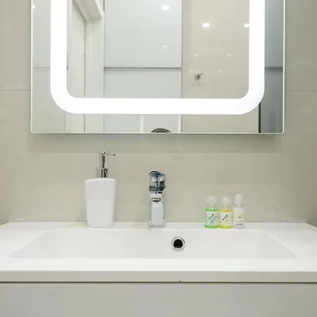 Petrovdom 77-94-59 In Rc Tetris Hall, Dilova Street 1-2 Apartment Kyiv